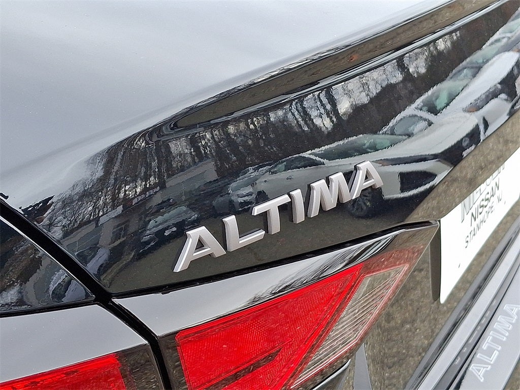 2025 Nissan Altima 2.5 SR