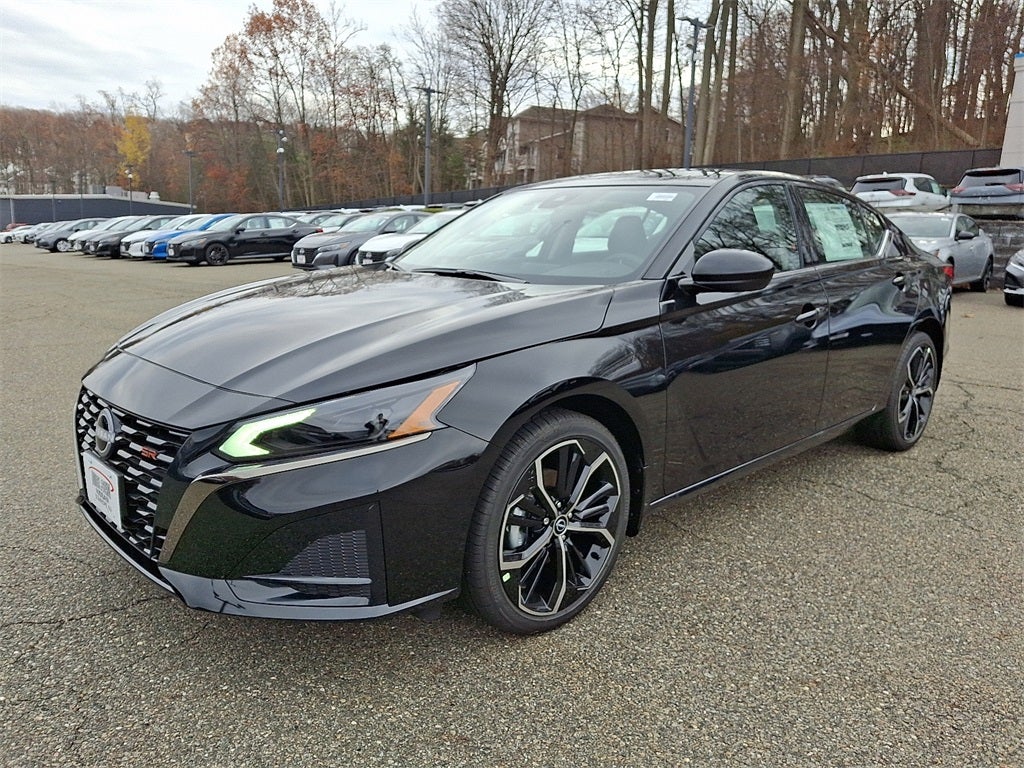 2025 Nissan Altima 2.5 SR