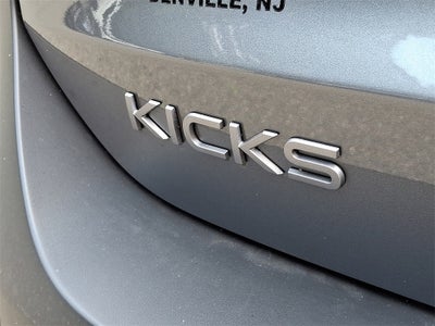 2025 Nissan Kicks SR