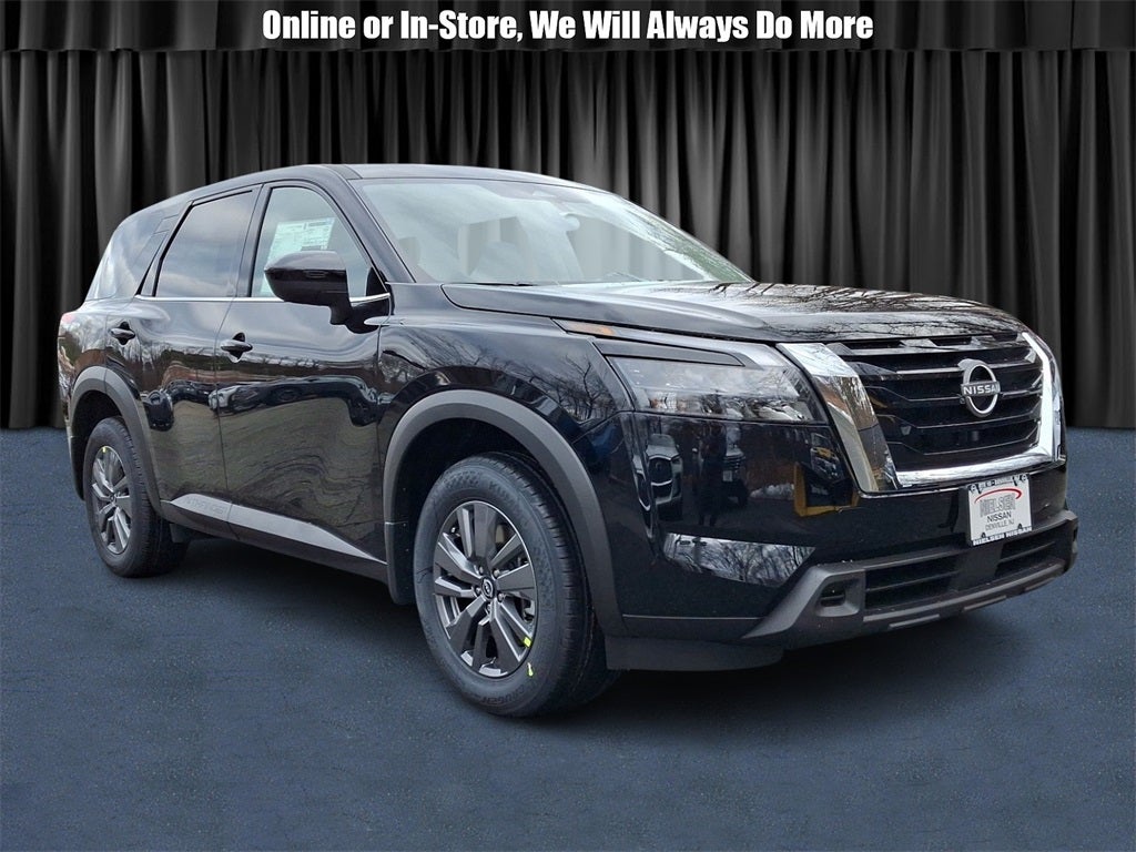 2025 Nissan Pathfinder S