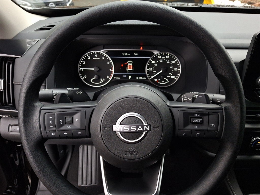 2025 Nissan Pathfinder S