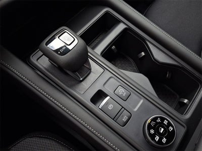 2025 Nissan Pathfinder S