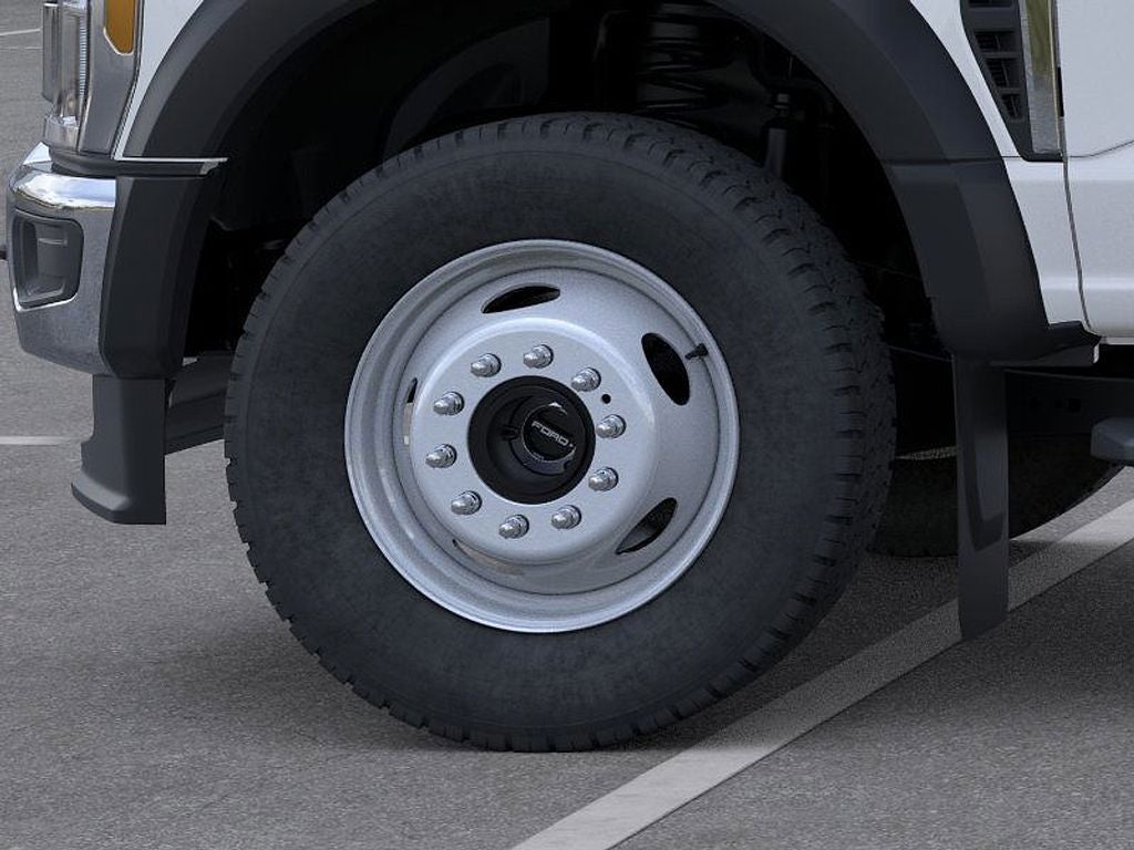 2026 Ford F-550SD DRW