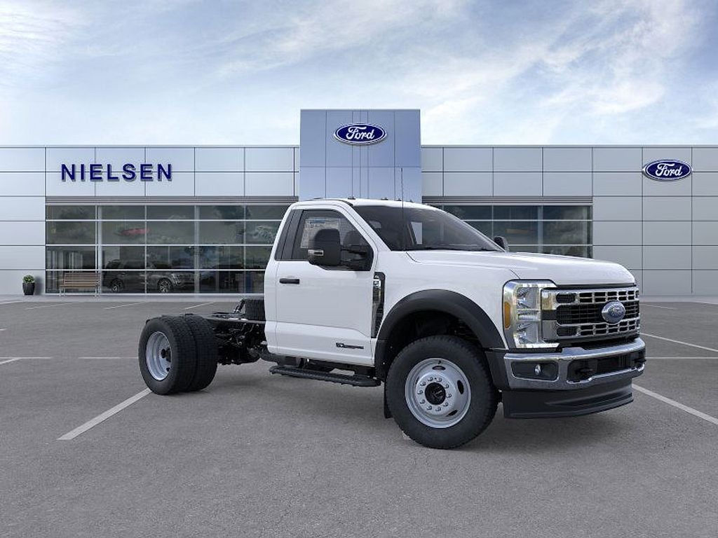 2026 Ford F-550SD DRW